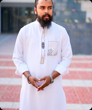 Model in a pink traditional dress